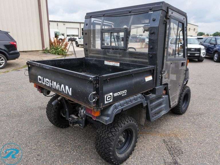 2015  Cushman  1600XD  4X4  Utility Vehicle - Roller Auctions