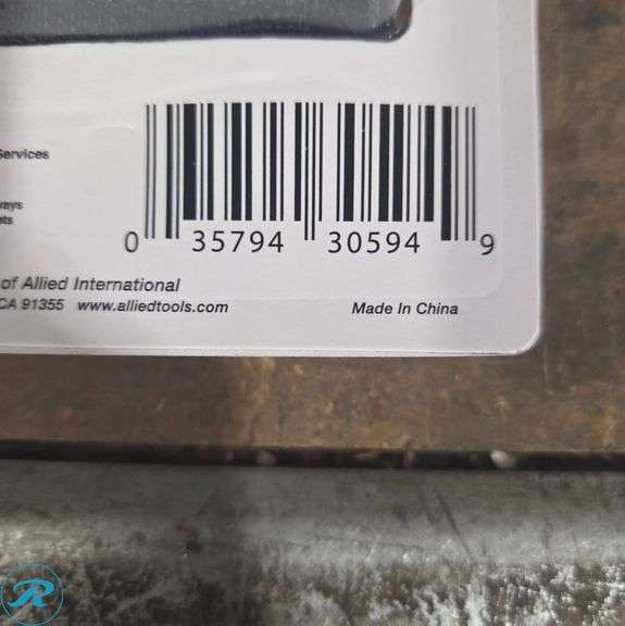 (1) Pro-Grade Multi-Tool with Auto Lock Feature, Model 30594 - Roller Auctions