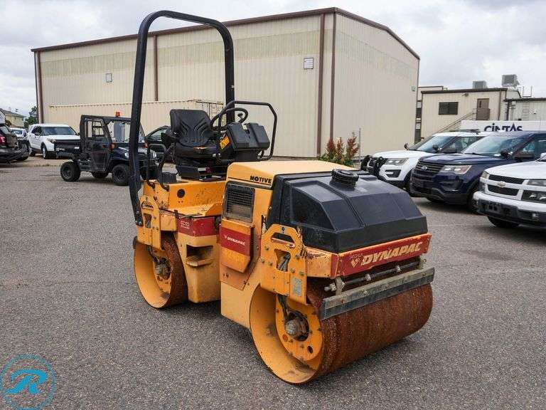 1998  Dynapac  CC122 Vibratory Smooth Drum Roller - Roller Auctions