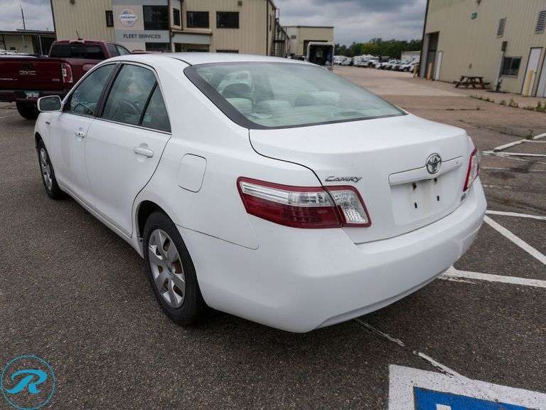 2008  Toyota  Camry Hybrid  FWD - Roller Auctions