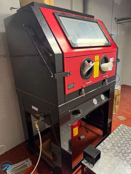 Redline PSBC990 High Pressure 46" Sandblast Cabinet with Stand, Foot Control and Vacuum Cabinet - Roller Auctions