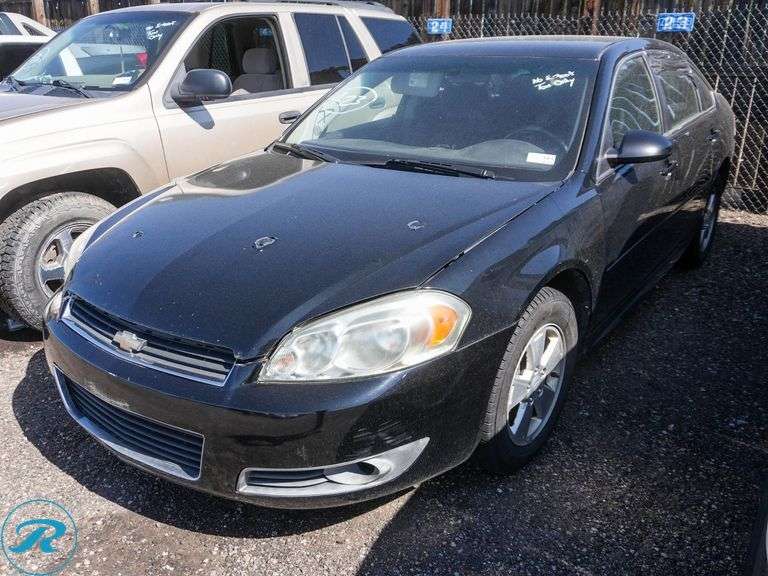 2011  Chevrolet  Impala LT  FWD