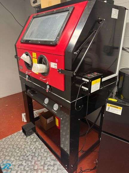 Redline PSBC990 High Pressure 46" Sandblast Cabinet with Stand, Foot Control and Vacuum Cabinet - Roller Auctions