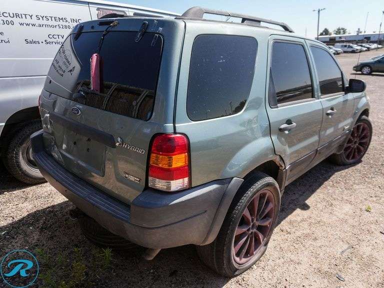 2007  Ford  Escape Hybrid  4WD - Roller Auctions