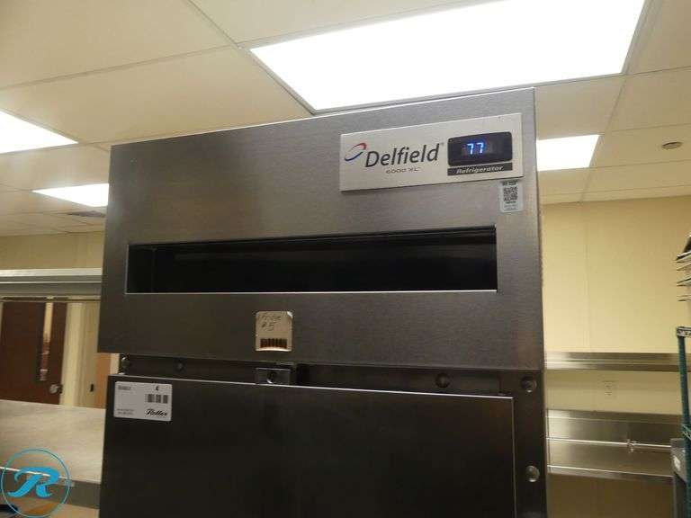 Delfield 6025XL-S Single Door Reach- In Refrigerator on Casters - Roller Auctions