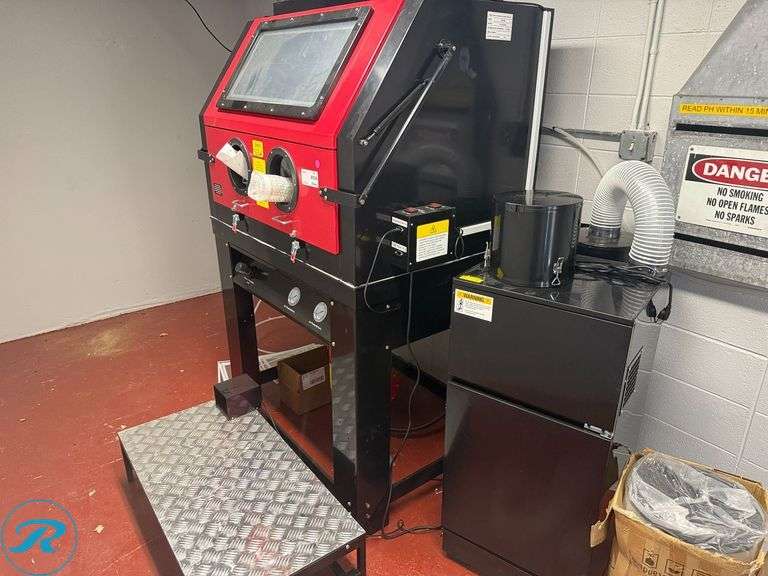 Redline PSBC990 High Pressure 46" Sandblast Cabinet with Stand, Foot Control and Vacuum Cabinet - Roller Auctions