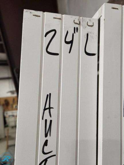 New Single White 6-Panel Hollow Core Interior Door with Frame, 24″ Left-Hand Swing - Roller Auctions