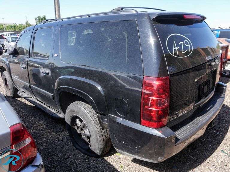 2007  Chevrolet  Suburban 1500 LS  4WD - Roller Auctions
