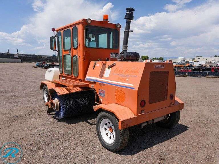 2012 Broce KR350 Ride-On Broom - Roller Auctions