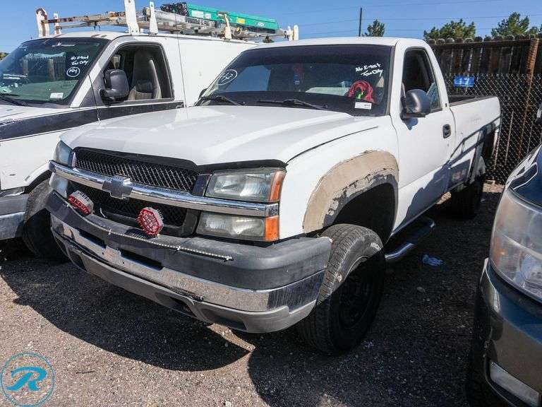 2004  Chevrolet  Silverado 2500   4WD