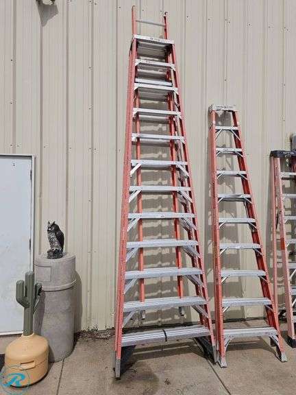 (1) Louisville 12′ Fiberglass A Frame Ladder with 19′ Extension - Roller Auctions
