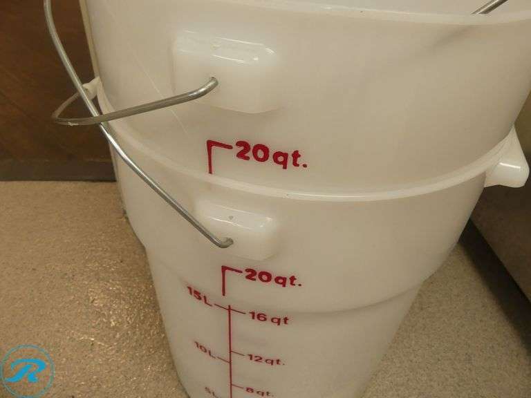 (4) 20-Qt Food Storage Containers - Roller Auctions