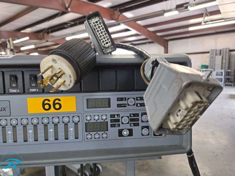 Gamaflux GLC2K-21746-01 Hot Runner Temperature Controller, 240V, 3PH - Roller Auctions