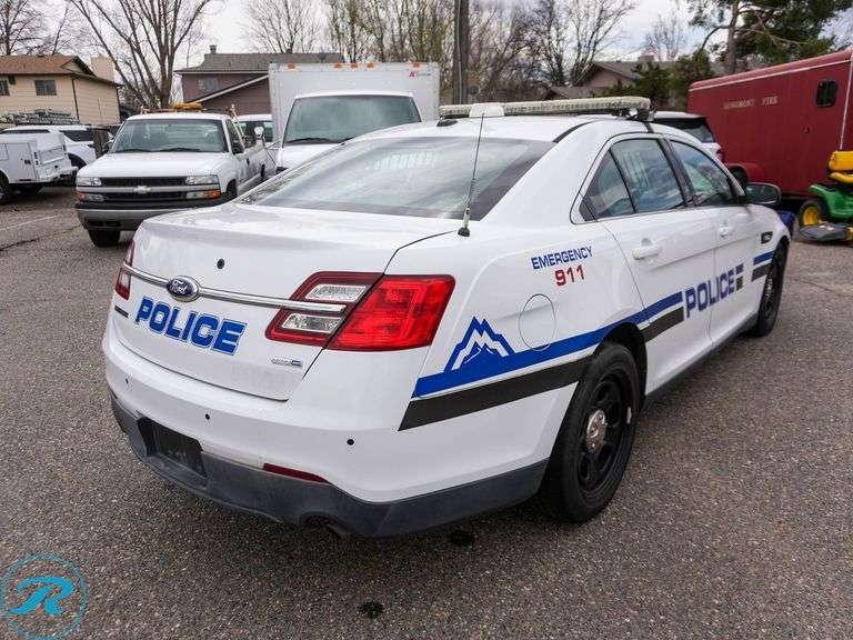 2013 Ford Taurus AWD Police Interceptor - Roller Auctions