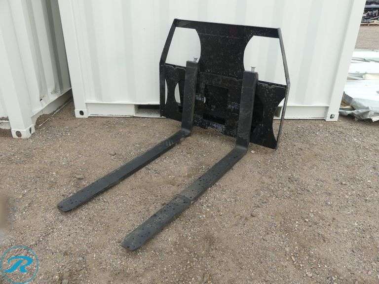 New Kit Containers Fork Attachment to Fit Mini Skid Steer Loader, 36" Forks - Roller Auctions