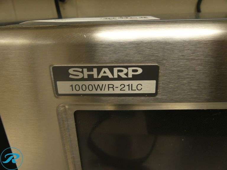 Sharp 1000W/R-21LC Microwave - Roller Auctions
