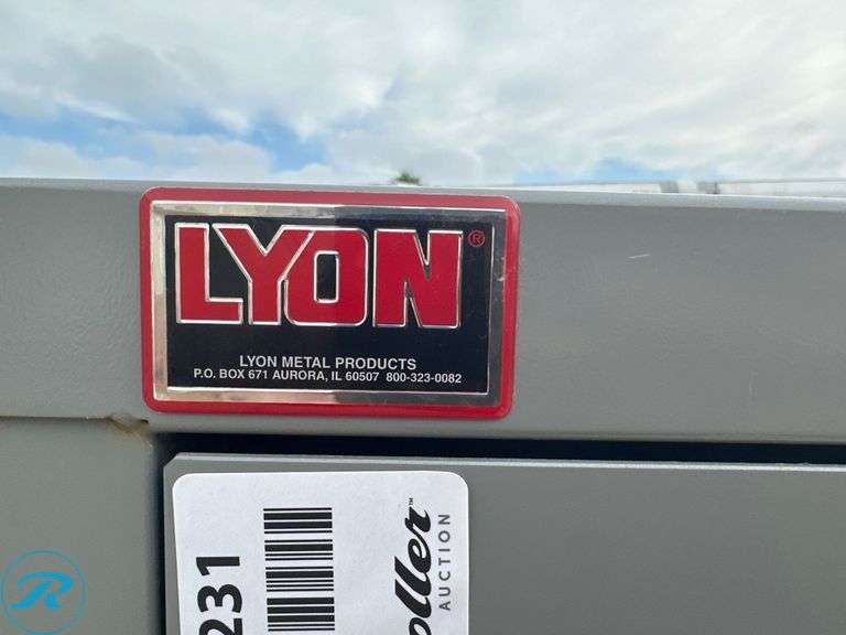 Lyon Metal Products Steel 8Drawer Roller Auctions