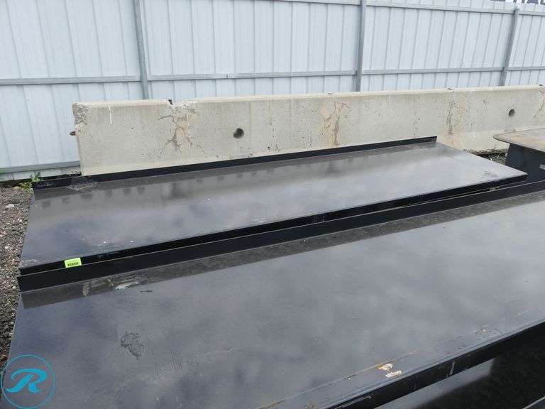 New Kit Containers Metal Work Bench, 90" x 28" - Roller Auctions