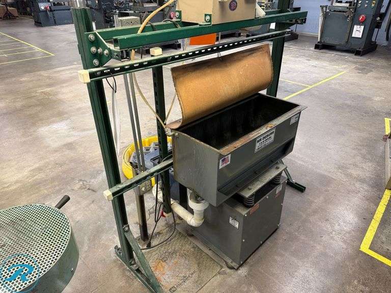 Mr. Deburr 300 Vibratory Tumbler with Roto Finish Lubricant Pump and Discharge Equipment - Roller Auctions