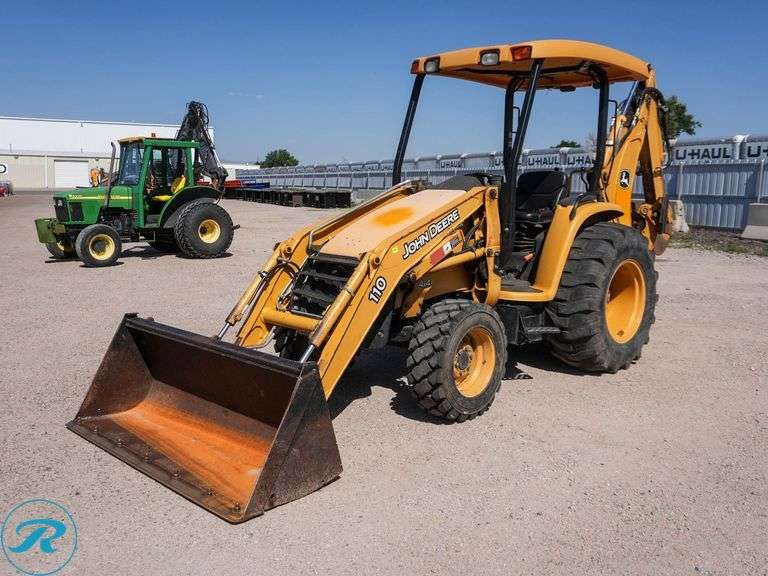 2004  John Deere  110  4WD  Loader/Backhoe