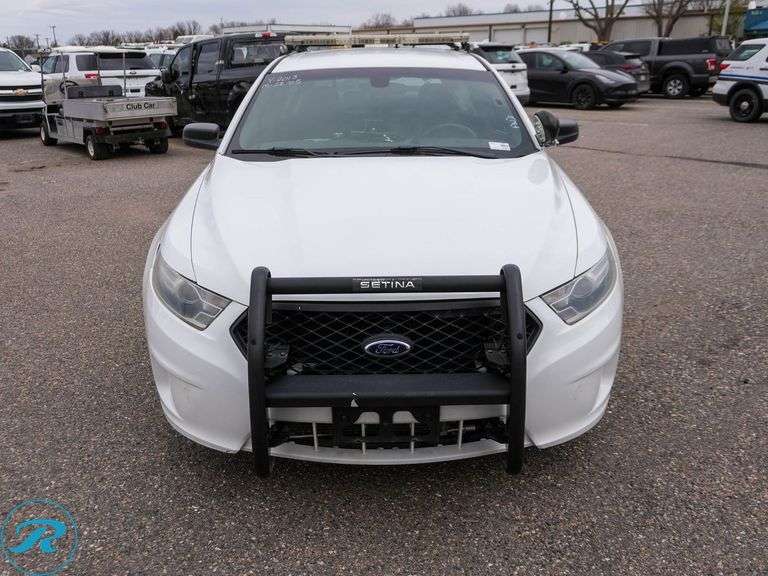 2013 Ford Taurus AWD Police Interceptor - Roller Auctions