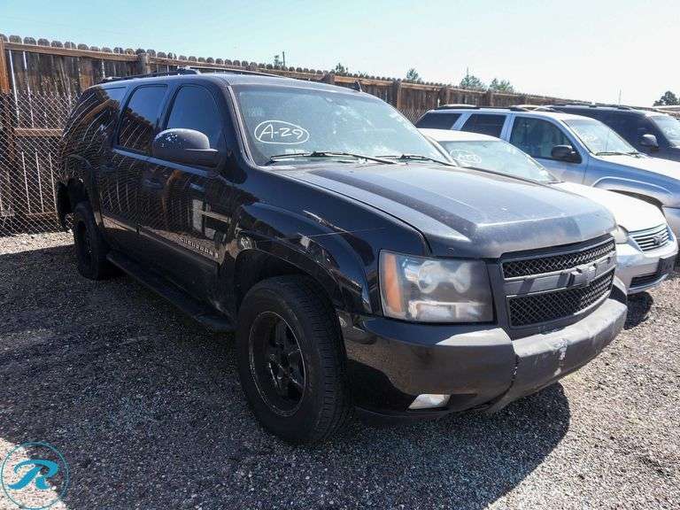 2007  Chevrolet  Suburban 1500 LS  4WD - Roller Auctions