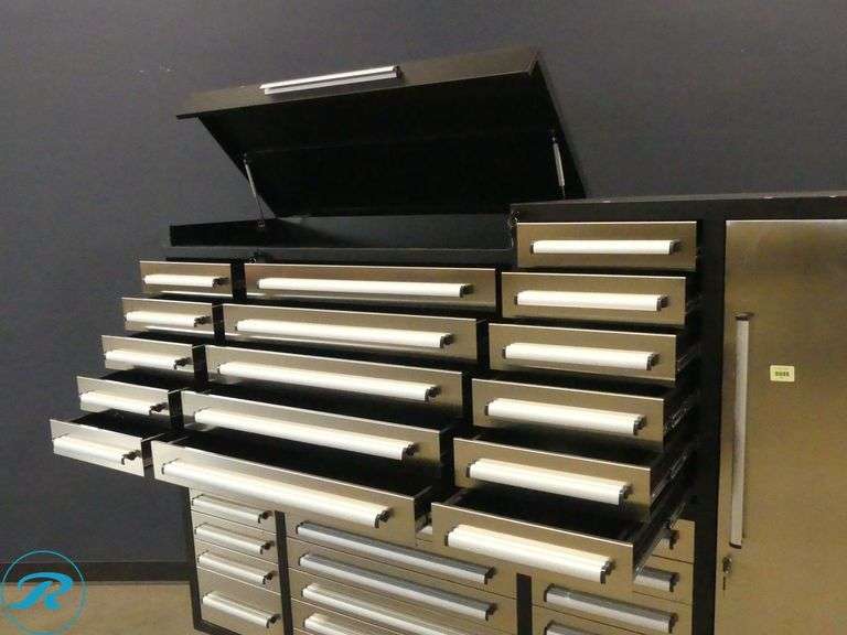 New Chery Industrial 35-Drawer Tool Chest, Stainless Steel, 7' - Roller Auctions