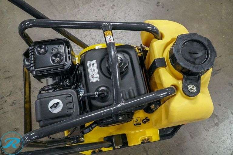 New Mustang LF-88 Plate Compactor, Gas - Roller Auctions