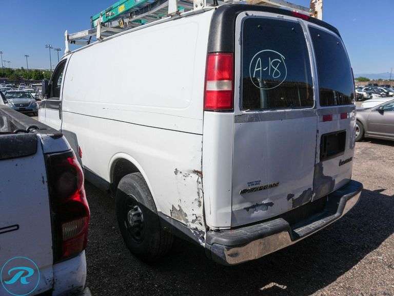 2010 Chevrolet Express 2500 RWD - Roller Auctions