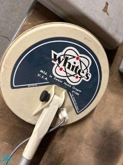 White’s Coinmaster 6000/Di Series 2 Metal Detector - Roller Auctions