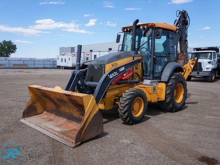 2019  John Deere  410L  4WD  Loader/Backhoe