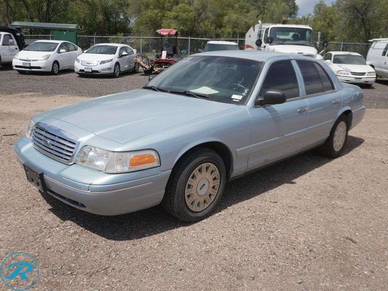 2003  Ford  Crown Victoria  RWD  Police Interceptor