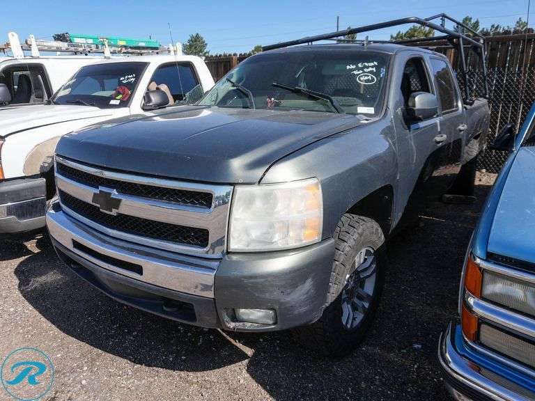 2011  Chevrolet  Silverado 1500   4WD