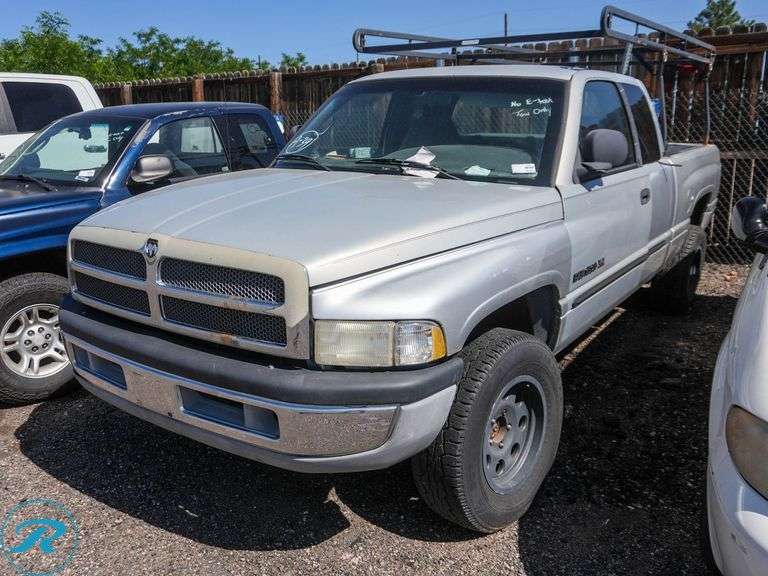 2001  Dodge  Ram 1500 Laramie ST  4WD