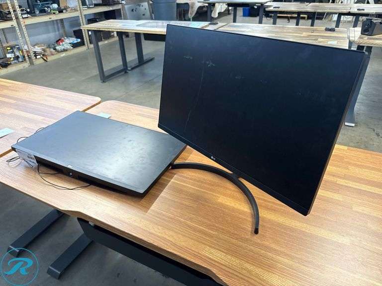 (2) LG 27QN600-B Monitors, (1) Missing Stand - Roller Auctions