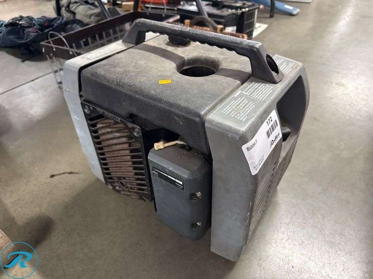 Powermate Pulse 1850 Portable Generator (Broken Fuel Line) - Roller Auctions