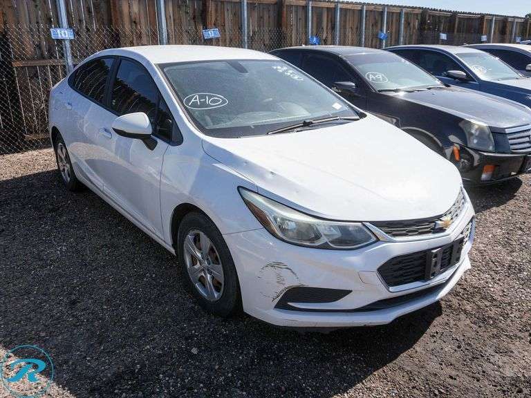 2018  Chevrolet  Cruze LS  FWD - Roller Auctions