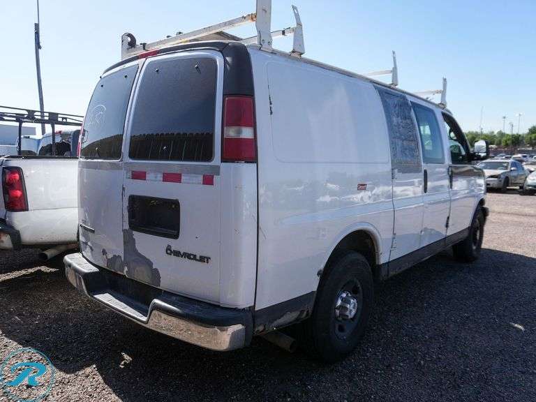 2010 Chevrolet Express 2500 RWD - Roller Auctions