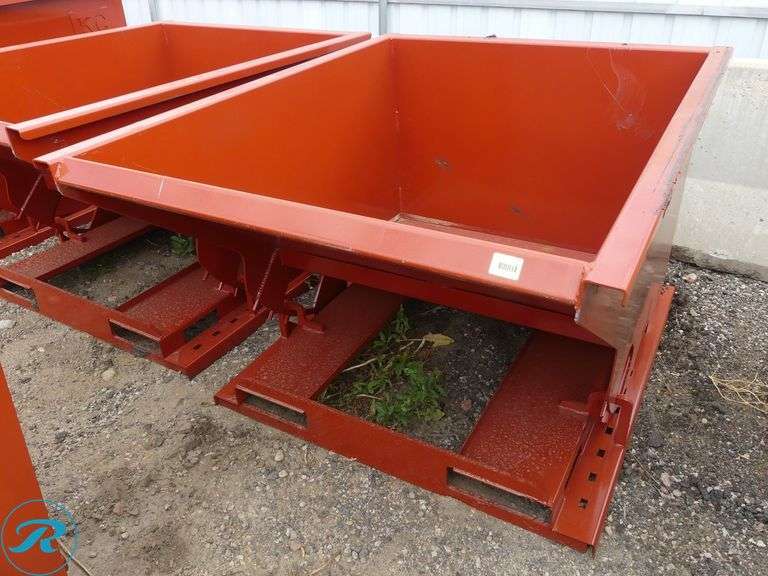 New Kit Containers Self-Dumping Hopper With Forklift Pockets, 1.5 Cu. Yd. - Roller Auctions