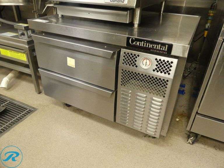 Continental 2-Drawer Refrigerated Chef's Base on Casters