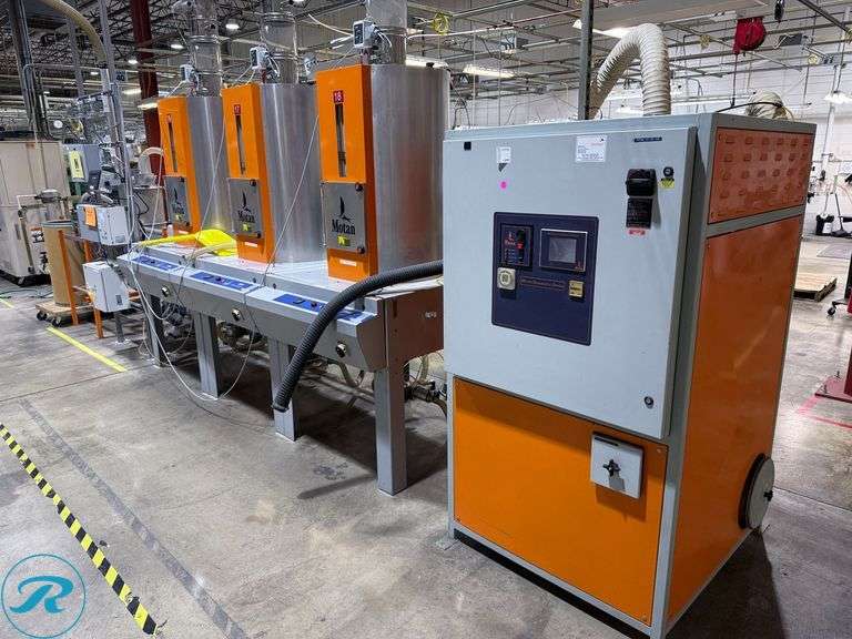 Motan 3-Hopper Injection Mold Automatic Feed System with Dryers and Control Units - Roller Auctions