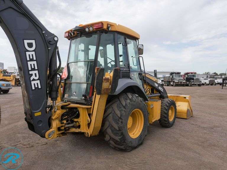 2019  John Deere  410L  4WD - Roller Auctions