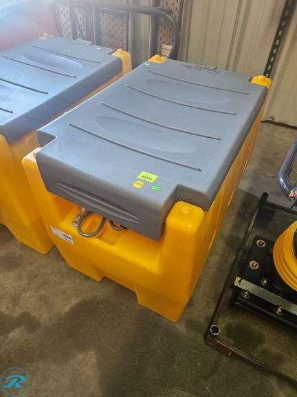 New 60-Gallon Poly Tank with 12V Pump (Diesel) - Roller Auctions