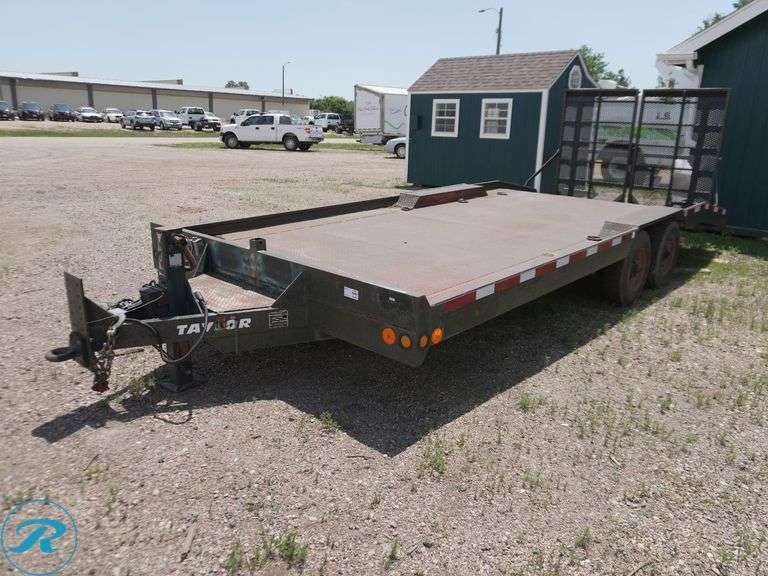 1999  North American  T/A  Equipment Trailer