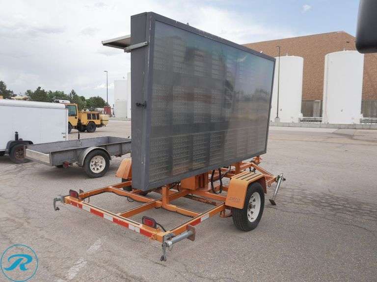 2000 Wanco Towable Sign Board - Roller Auctions