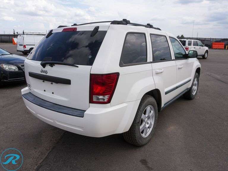 2009  Jeep  Grand Cherokee  Laredo  4WD  SUV - Roller Auctions
