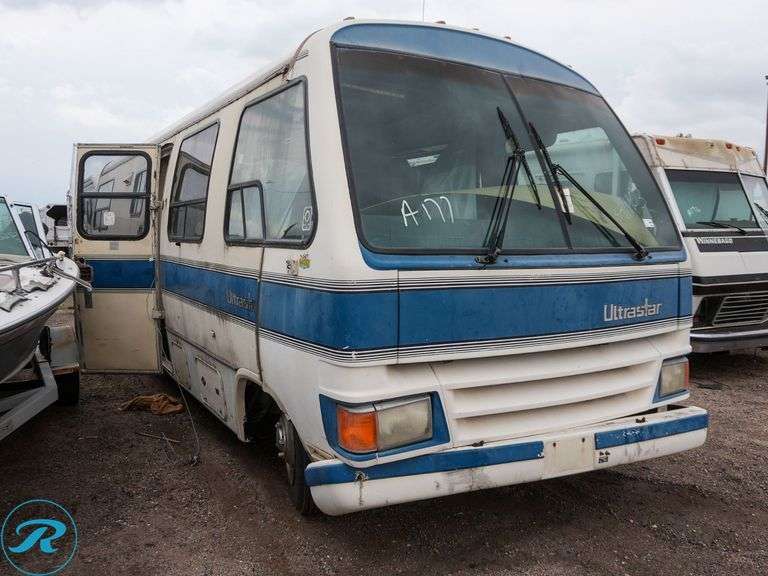 1988 Chevrolet P30 Rear-Wheel Drive - Roller Auctions