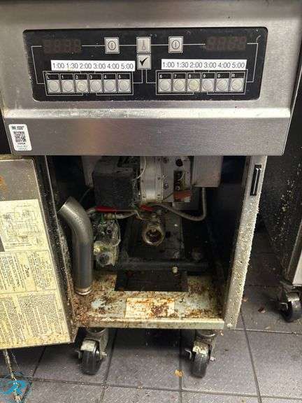 Frymaster PH155CSE Commercial Gas Fryer with Baskets on Casters - Roller Auctions