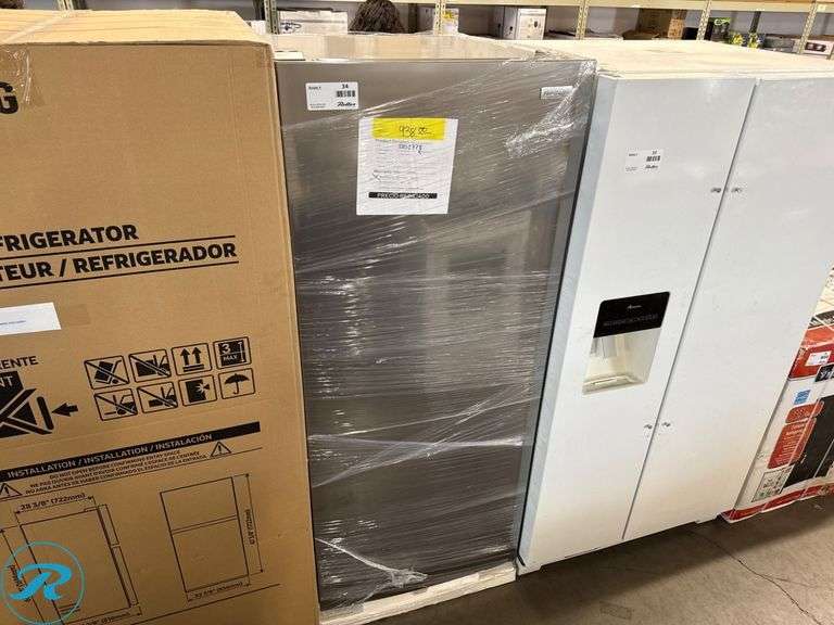 Frigidaire 16 Cu. Ft. Garage Ready Upright Freezer, Stainless Steel Finish - Roller Auctions