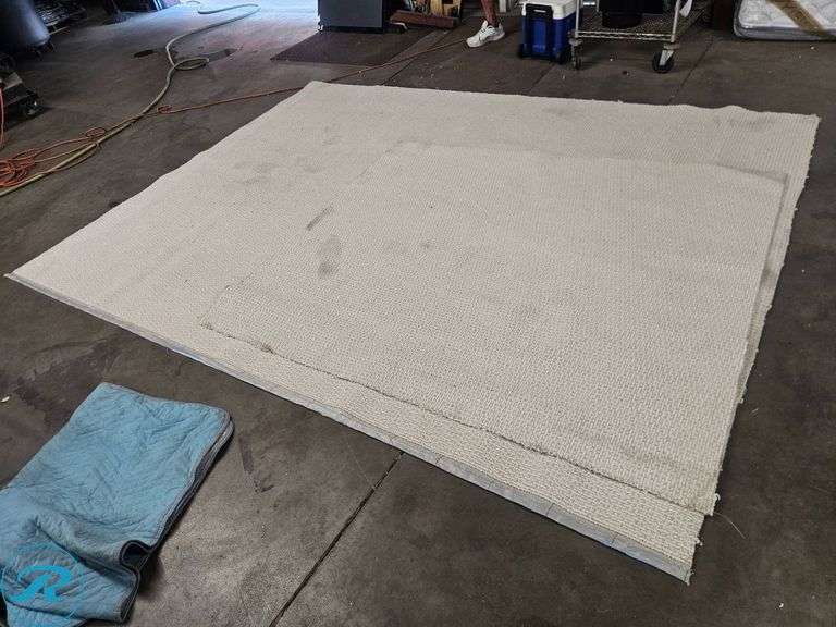 (2) Biege Carpet Pieces, 8’x8’6″ and 7’3″x5’5″